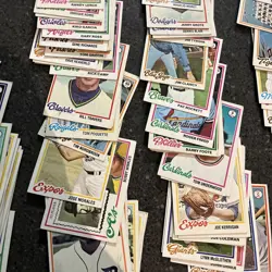 1978 Topps Baseball Card Lot (135 Total Cards) No Dupes/All-Stars/RCs Mostly EX - Image 5
