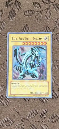 Blue-Eyes White Dragon DLG1-EN002 Yu-Gi-Oh! Dark Legends Unlimited - Image 3