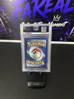 Pokemon 1999 Charizard 4/102 Rare Holo Base Set PSA 3 - Image 3