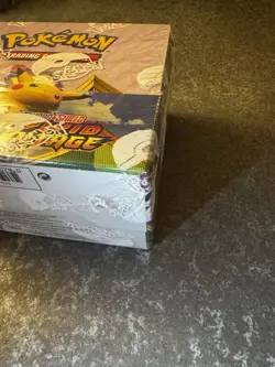 Pokemon Sword & Shield Vivid Voltage Booster Box 36 Packs New And Sealed - Image 3
