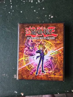 Yu-Gi-Oh Vintage Collection Card Sleeves Book 1996 One Page Is Ripped With Cards - Image 1