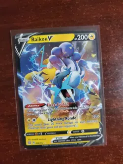 Raikou V 048/172 Full Art Swsh09: Brilliant Stars Holo Pokemon TCG English - Image 1