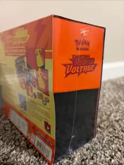 Pokemon TCG Sword & Shield Vivid Voltage Elite Trainer Box ETB Factory Sealed 820650807688 - Image 3
