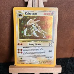 Kabutops Fossil 9/62 Holo Rare Unlimited Edition Pokemon TCG Card English 1999 - Image 1