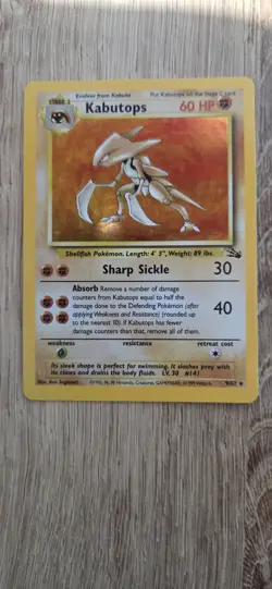 Pokemon TCG Kabutops Unlimited Fossil Holo Card 9/62 Rare - Image 1