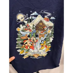 Walt Disney World Vintage 2001 Christmas Graphic Tee - Image 2