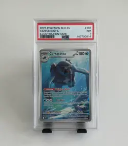 2025 POKEMON BLK EN CARRACOSTA IR #207 PSA 7 - Image 1