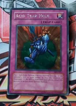 Yu-Gi-Oh! TCG Acid Trap Hole DDS-005 Secret Rare Holo, 1996 Konami, LP - Image 1