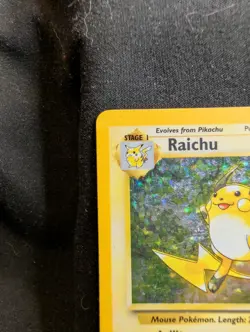 RAICHU 14/102 HOLO RARE BASE SET UNLIMITED POKEMON MP/LP - Image 2