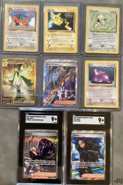 Vintage & rare pokemon cards lot of 8 - Image 1
