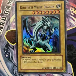 Blue Eyes White Dragon DLG1-EN002 Super Rare Yugioh 1996 1st edition! - Image 2