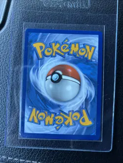 Pokemon TCG Vaporeon VMAX Evolving Skies 030/203 Holo Ultra Rare - Image 2