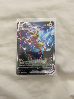 Jolteon Vmax SWSH184 Holo Pokemon Card Promo NM - Image 2
