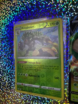 Pokemon Rebel Clash Full Art 018/192 Rillaboom VMAX; Promo SWSH014 Rillaboom V - Image 5