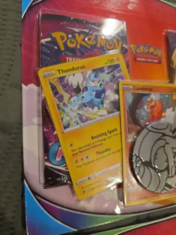 Pokemon TCG: Fusion Strike Booster Pack & Vivid Voltage Pack + Coin Blister 820650808982 - Image 4