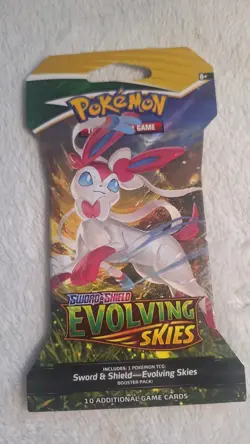 NEW Evolving Skies POKEMON TCG Sleeved Booster Pack Sylveon - Image 1