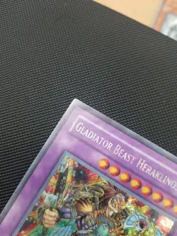 Yugioh Gladiator Beast Heraklinos Secret Rare 1st GLAS Light Play see pictures - Image 2