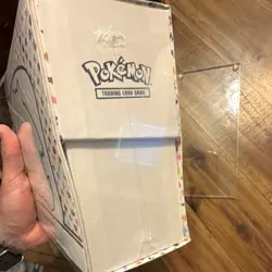Pokemon Center Scarlet & Violet 151 Elite Trainer Box w/acrylic case - Image 3