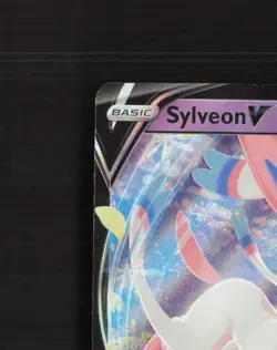 Sylveon V 074/203 Evolving Skies Ultra Rare Holo Pokemon Card NM - Image 3