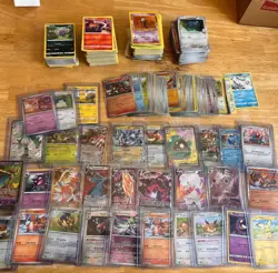 Pokemon Trading Card TCG Lot 600+ Cards Promos Holo Base Common Eevee - Image 1