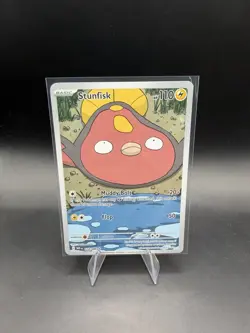 Stunfisk 118/086 Illustration Rare SV: White Flare Pokemon TCG NM - Image 1
