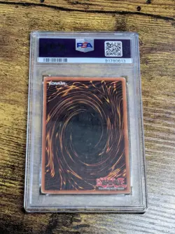 Yugioh Dark Magician SDY-006 Ultra Rare PSA 5 - Image 3