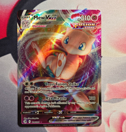Pokemon TCG Mew VMAX 114/264 Fusion Strike Ultra Rare Holo VMAX English - Image 1