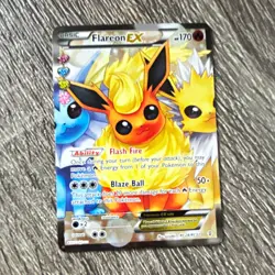 Pokemon TCG Flareon EX RC28/RC32 Generations Radiant Collection Full Art Holo - Image 1