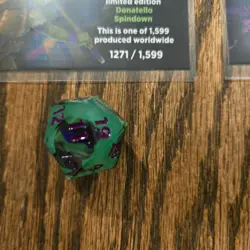MTG x TMNT Serialized Spindown D20 Dice Pair Donatello & Shredder /1599 Sirius - Image 3