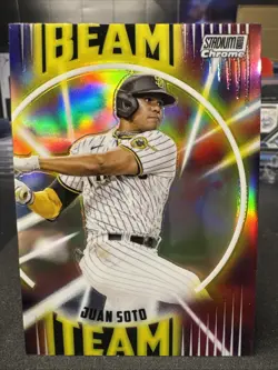 JUAN SOTO 2022 Topps Stadium Club Chrome #BT-4 Beam Team Wave Refractor (SS) - Image 1