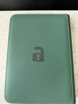 Vault x Premium 9-Pocket Exo-Tec® Zip Binder Forest Green, 360 Pokemon cards TCG - Image 2