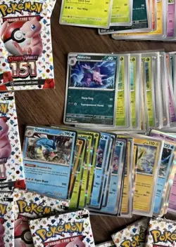 Pokemon 151 Lot 300 Cards - 200 Bulk /58 Reverse Holos /42 Holos 300 Cards - Image 3