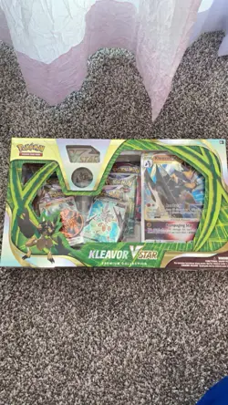 Pokemon TCG Kleavor VSTAR Premium Collection Box 6 Cards Promo Booster 2022 - Image 1