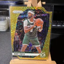 2024-25 Panini Prizm #206 Bobby Portis Bucks - Gold Sparkle 14/24 SSP Bucks - Image 1