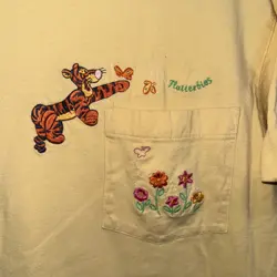 Vintage Disney Store Tigger Embroidered Pocket Shirt Size Medium - Image 2
