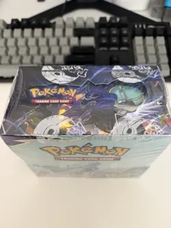 Pokemon TCG Sword & Shield Chilling Reign Sealed Booster Box 36 Packs English - Image 3