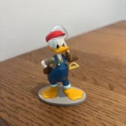 Donald Duck figure (height about 9cm) 1990 vintage Disney figure - Image 1