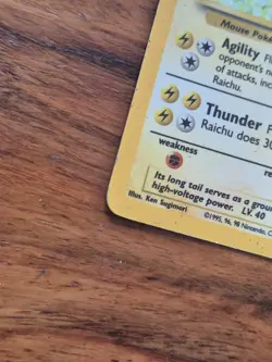 Pokemon TCG Raichu Card 14/102 Base Set Unlimited Holo Rare - Image 2