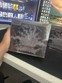 Pokemon ETB Pitch Black - Image 1