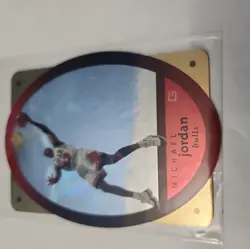 RARE MICHAEL JORDAN 1996 Upper Deck SPx GOLD DIE CUT #8 Hologram RARE - Image 2