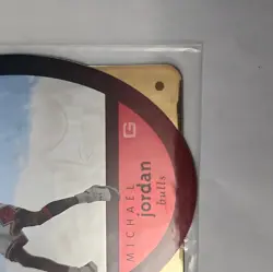 RARE MICHAEL JORDAN 1996 Upper Deck SPx GOLD DIE CUT #8 Hologram RARE - Image 3