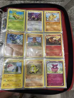 Pokemon Binder Collection - Image 4