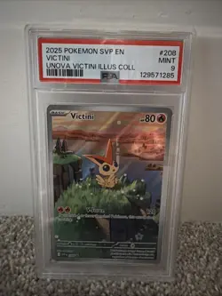 2025 POKEMON SVP PROMO UNOVA VICTINI ILLUSTRATION COLLECTION #208 VICTINI PSA 9 - Image 1