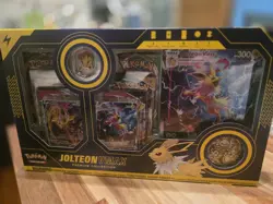 POKEMON TCG Jolteon VMAX PREMIUM COLLECTION - Image 1
