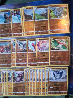 Pokemon Card Collection Lot Reverse Holo, Lost Origin, Rare, Poliwrath - Image 4