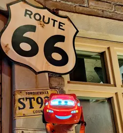 2026 Disney Parks Cars Lightning McQueen Light-Up Popcorn Bucket IN HAND - Image 5