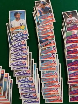 Large 400 plus Topps 1985 Baseball Cards MLB Sports Trading Lot - Image 5