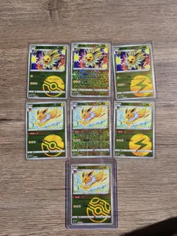 Pokemon TCG Jolteon Holo Rare Chinese Card - Image 1