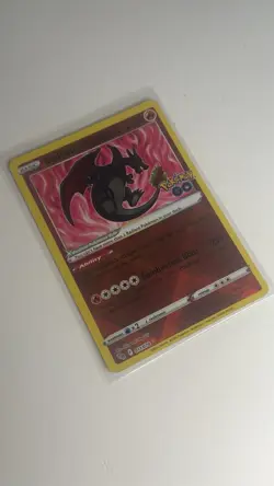 Radiant Charizard 011/078 Pokemon GO Holo - Image 2