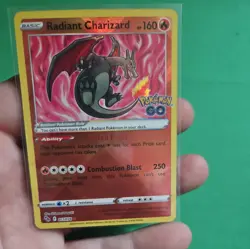 Radiant Charizard 011/078 Pokemon GO Holo - Image 4